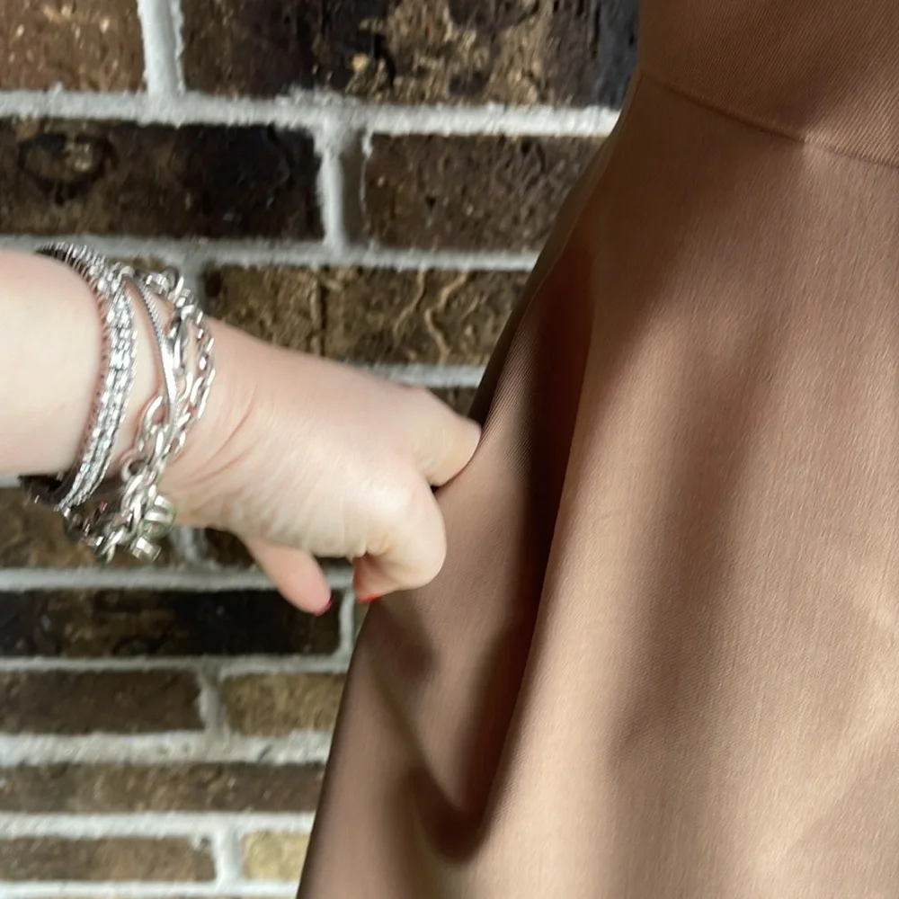 MILLY Elegant Tan Wool Sleeveless Dress - Picture 5 of 11